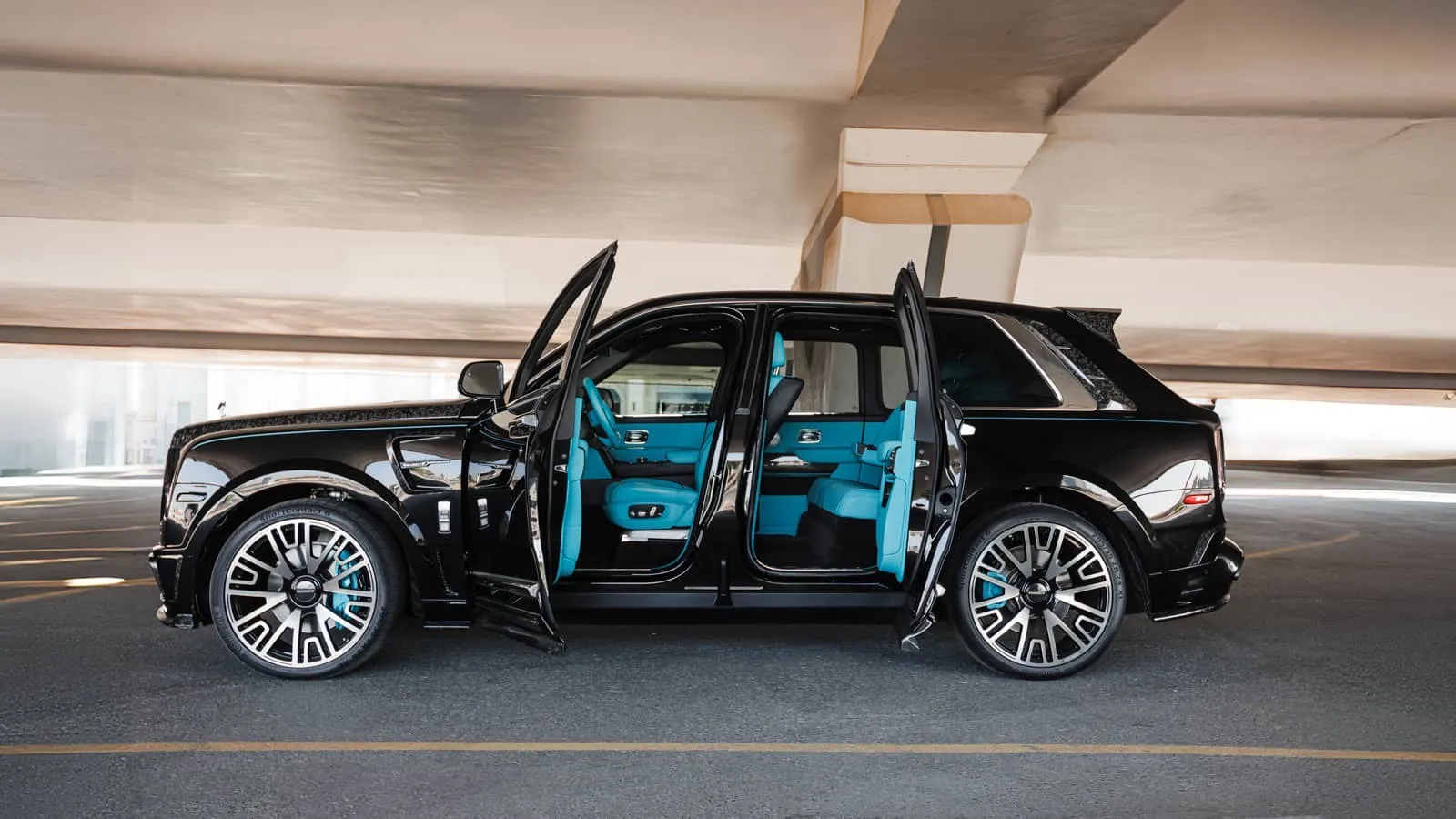 Monthly Rolls Royce Cullinan Mansory hire Dubai
