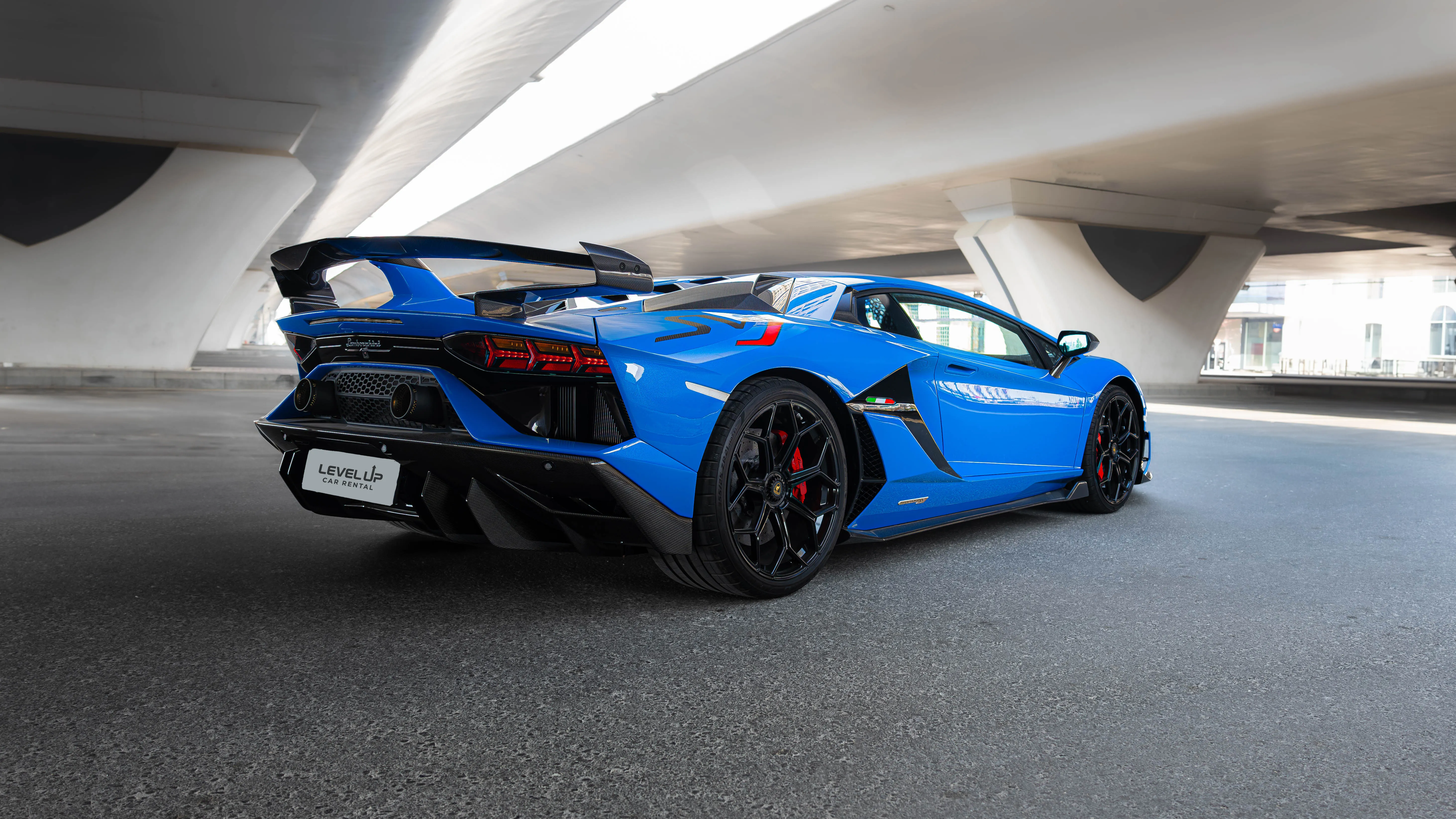 luxury car rental Dubai price