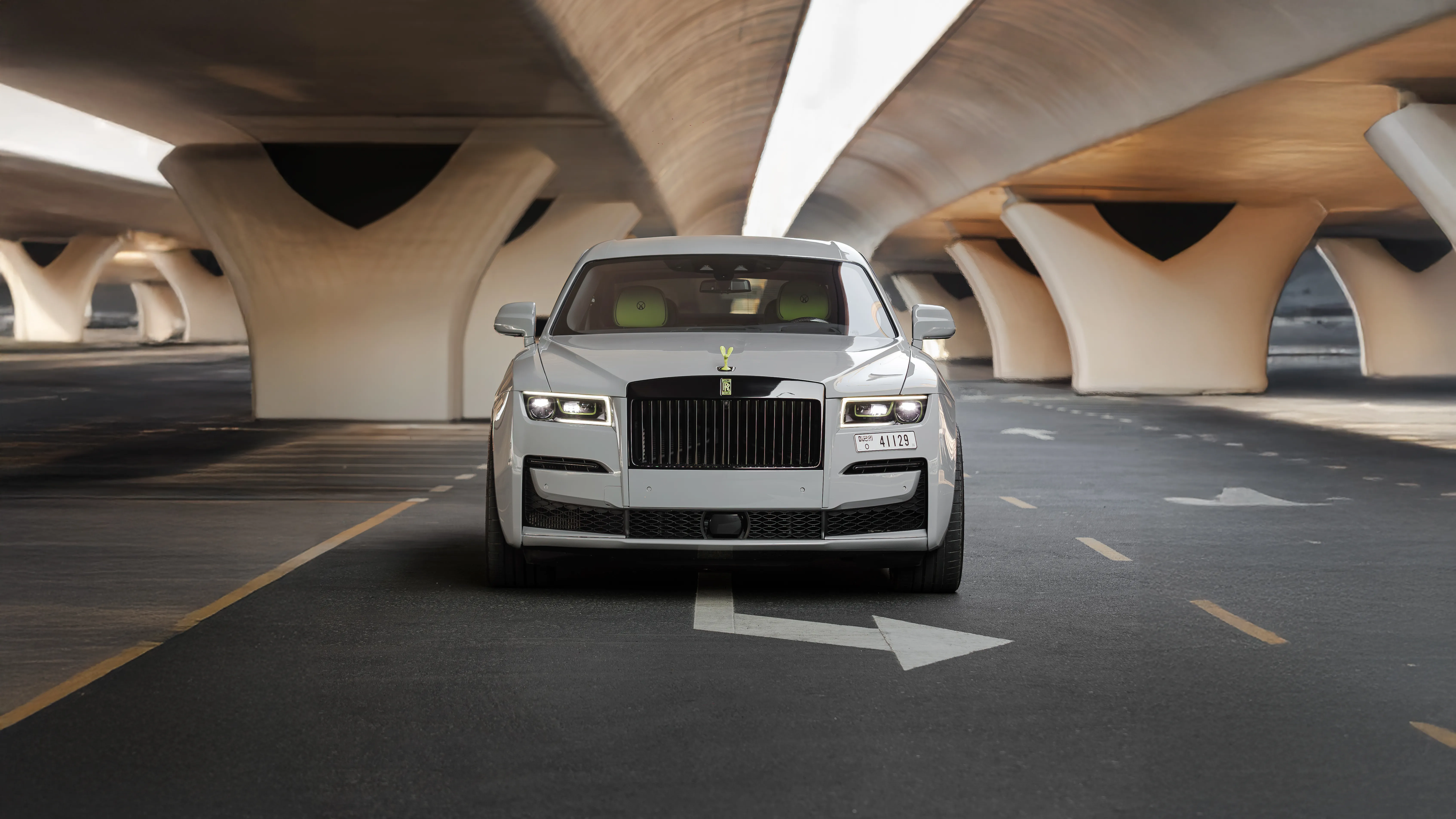 white Rolls Royce Ghost rental in dubai