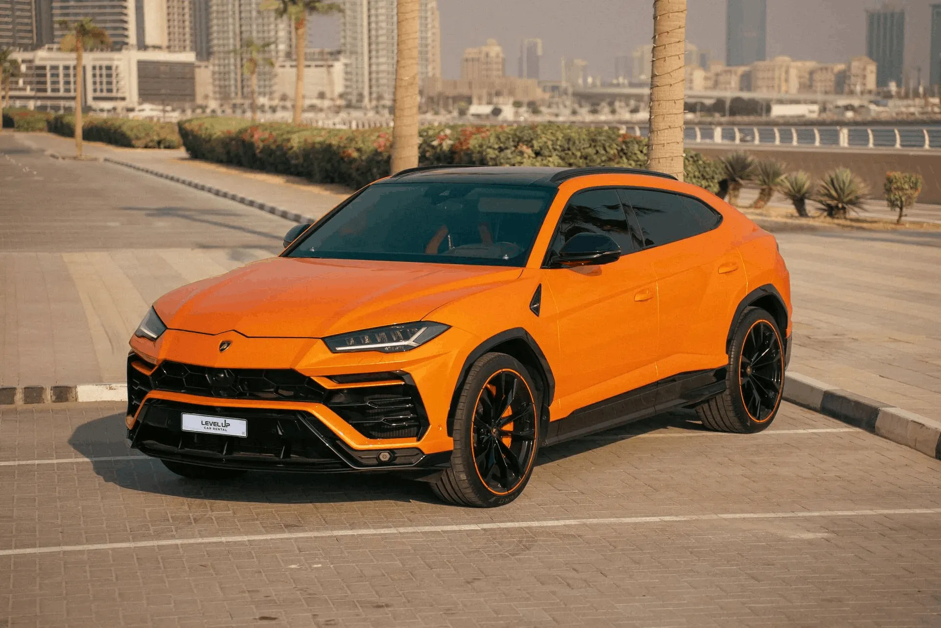 rent luxury car Dubai