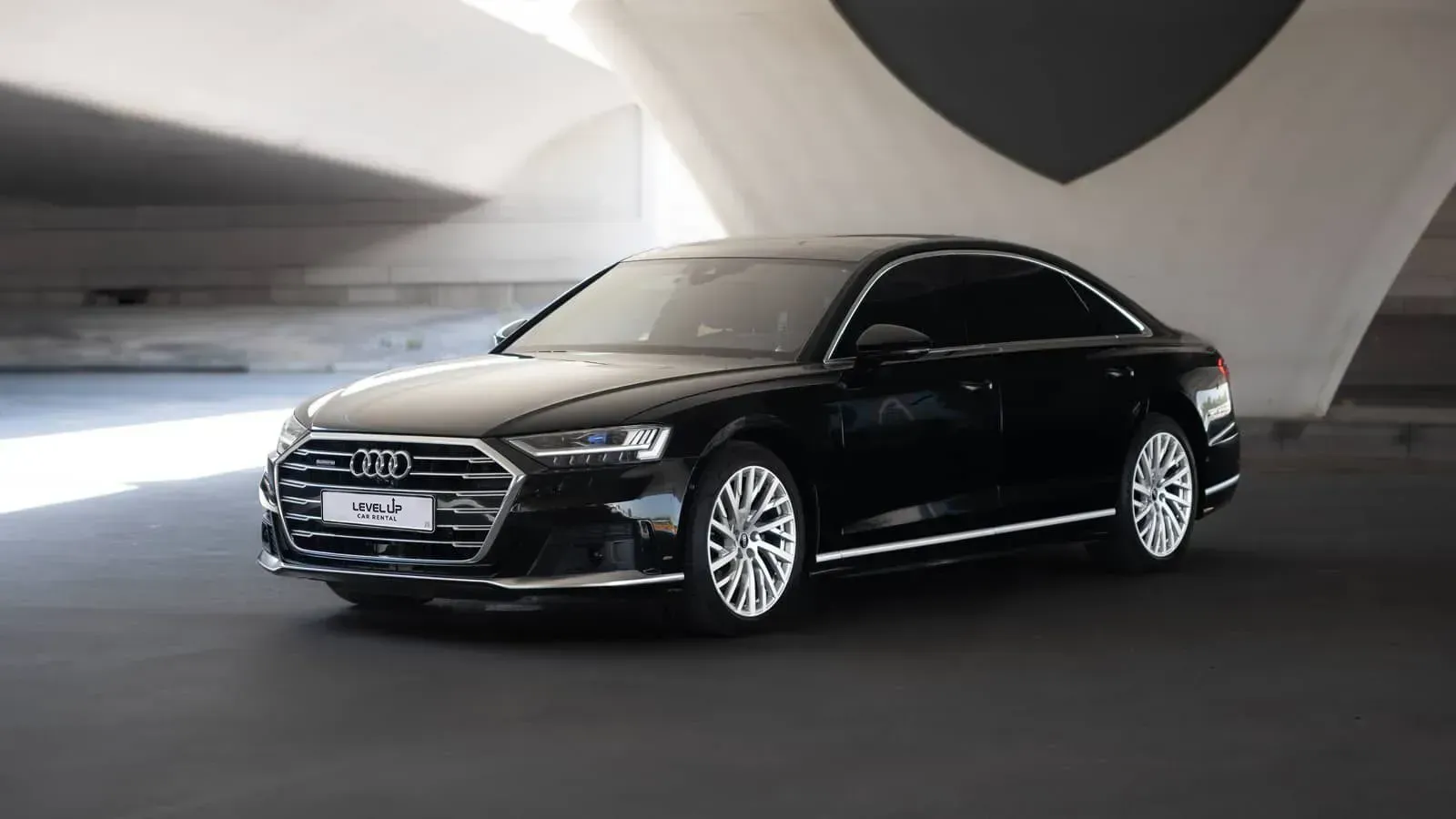 luxury car hire Palm Jumeirah Dubai