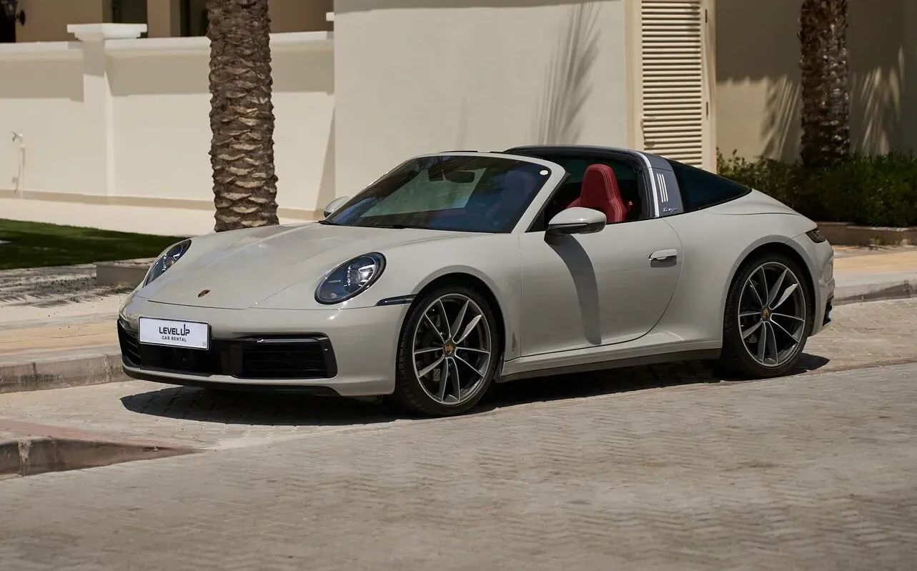 Exterior Porsche 911 dubai